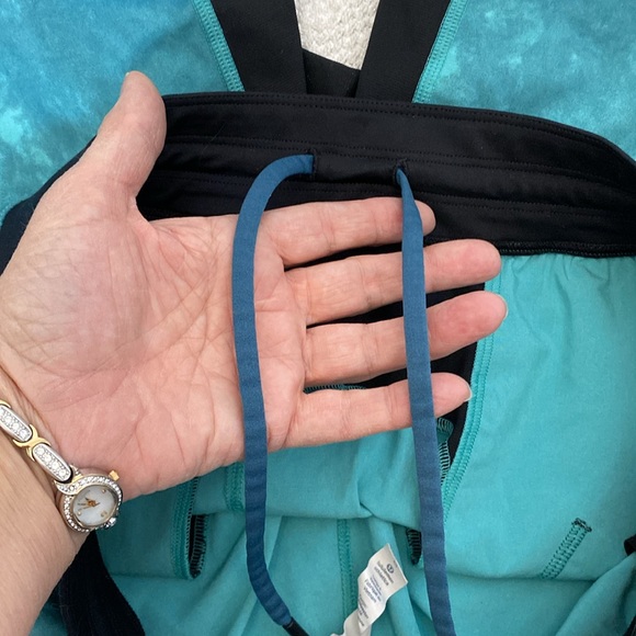 🥂HPLululemon men‘s T.H.E. Linerness 9” athletic running🏃 workout short Size L - Picture 12 of 17